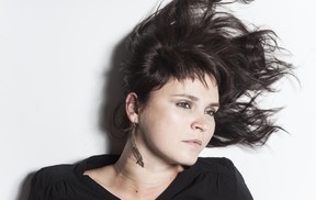 Beata Hlavenková / JAZZOVÝ LISTOPAD